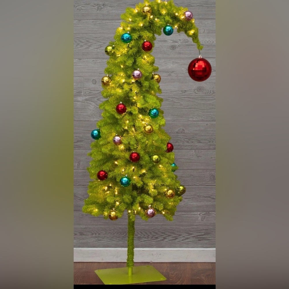 WHIMSICAL 5 Ft PRE LIT GREEN THE GRINCH CHRISTMAS TREE